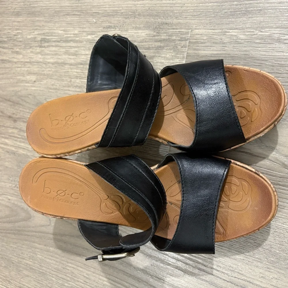 B.O.C Women's Black Faux Leather Cork Wedge Slip On Sangre Sandal Sz 10M Coastal